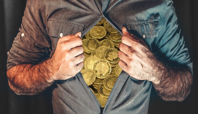 Гроші поллються рікою: п'ять чоловічих імен, володарі яких стануть багатими після 40