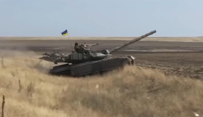 Раньше уважали хозяйственников: чем отличаются нынешние ВСУ от довоенной армии