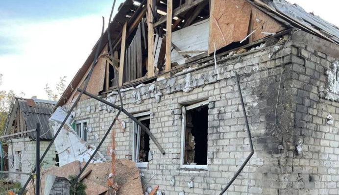 Ни одного уцелевшего дома: жуткие фото и видео села-призрака на Донбассе