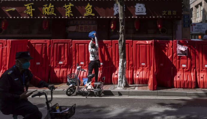 У Китаї спалахнули антиковідні бунти: відео безладів