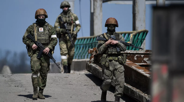 Куди Росія може перекинути війська із Херсона: в Україні оцінили загрозу