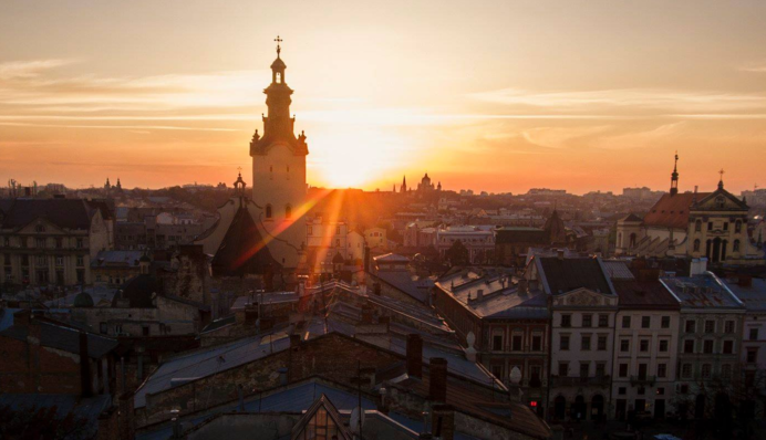 Без света, воды и тепла: новые подробности ракетного удара по Львову