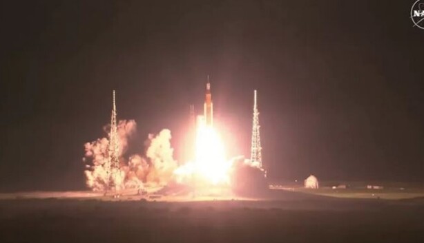 Нова сторінка в історії: NASA відправило до космосу найпотужнішу ракету у світі, фото та відео