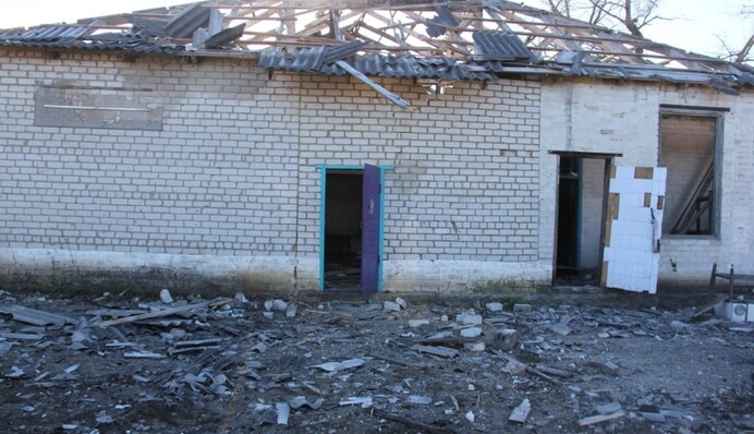 Макіївка зруйнована і завалена трупами окупантів: фото і відео звільненого села