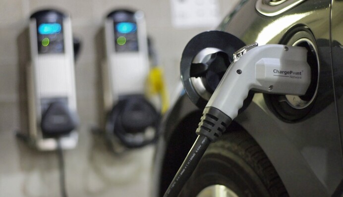 Пауербанки на колесах: які моделі електрокарів можуть мати будинок при відключенні світла