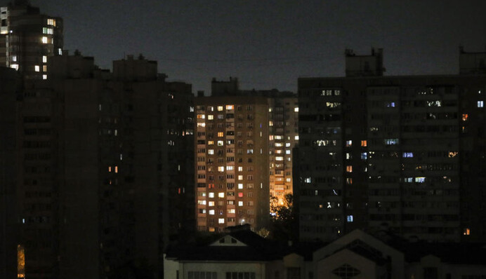 Черная пятница в условиях блэкаута: киевлянам оплатят часть стоимости генераторов