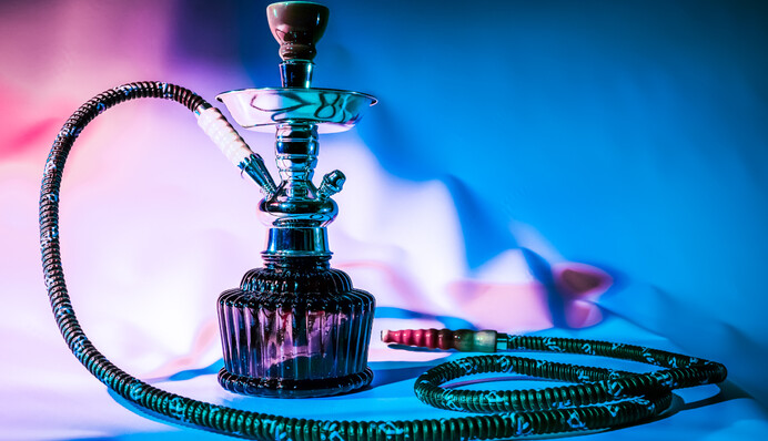 Чи правда кальян безпечніший за цигарки: лікар розвінчав популярний міф