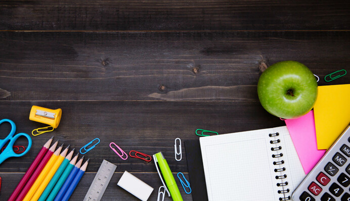 Порядок – це не про них: знаки Зодіаку, у яких завжди безлад у ящиках столу