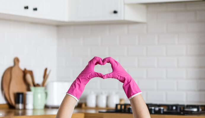 Не всі господині знають: корисні поради щодо боротьби з жиром на кухні