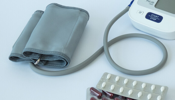 Как выбрать тонометр: провизор рассказала о разных приборах для измерения давления