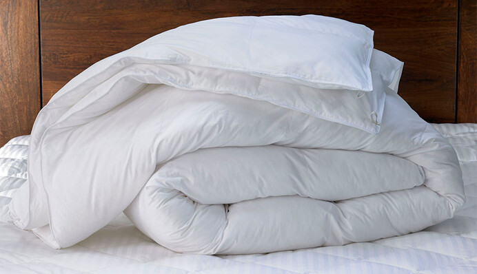 Выбираем теплые плед и одеяло на зиму: какие цены и на что обратить внимание при покупке