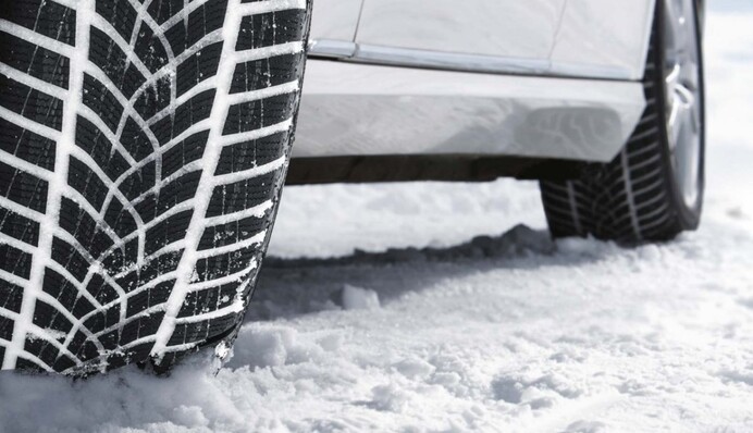 На что надо обратить внимание при покупке зимних шин: важные советы водителям
