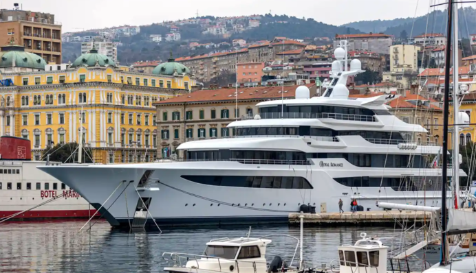 Арешт яхти Медведчука у Хорватії: на що підуть гроші від продажу