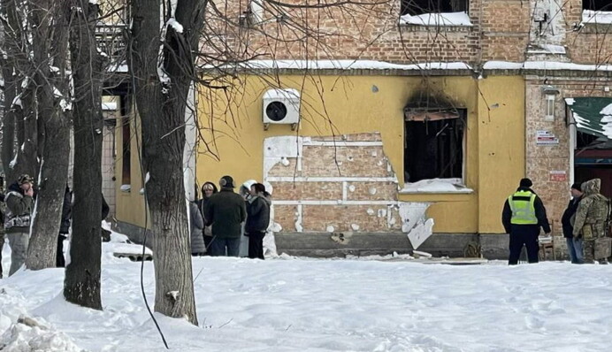 У Гостомелі зрізали графіті всесвітньо відомого художника: фото