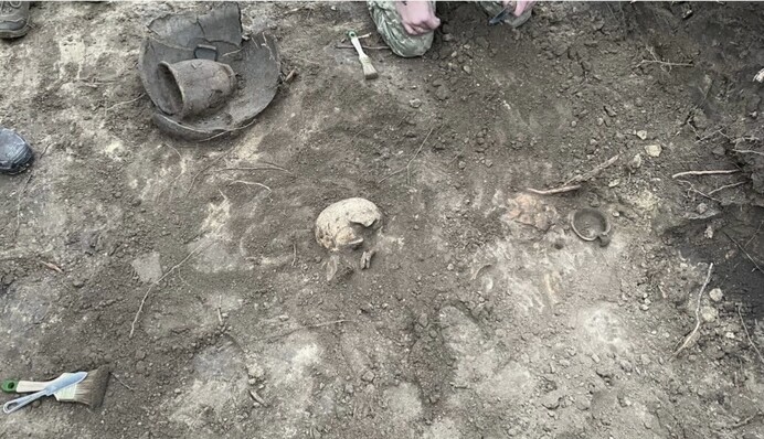 Українські бійці розкопали унікальні артефакти, яким тисячі років: фото