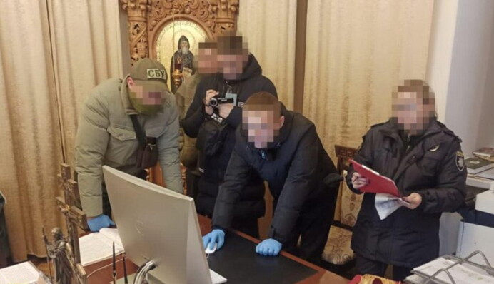 Страшный скандал в УПЦ МП: в Черновицкой епархии нашли ноутбук с детским порно