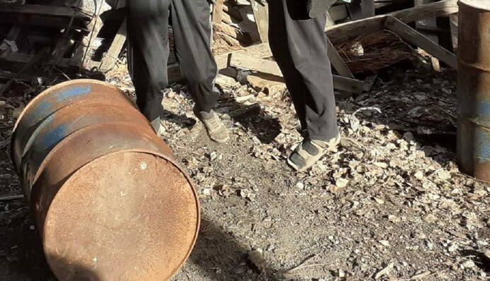 На Донбассе оккупанты публично повесили мирных жителей: фото 21+