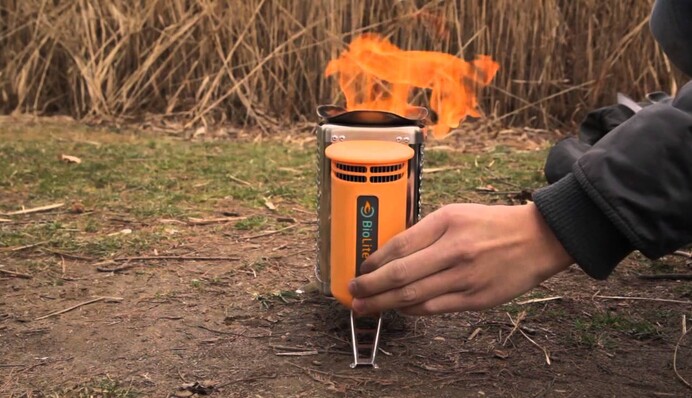 Всегда будете на связи: как зарядить телефон, если нет света - три малоизвестных лайфхака