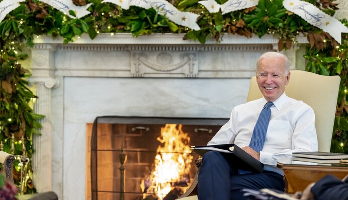 Помощь для Украины и "кнут" для России: Белый дом принял важное решение