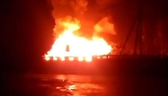 У Криму спалахнули казарми з 