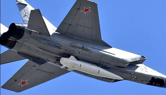 Японія хоче розмістити новітню зброю на кордоні з Росією: що це означає