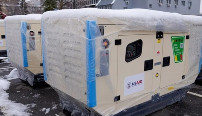 США доставили в Украину аварийное оборудование: что известно