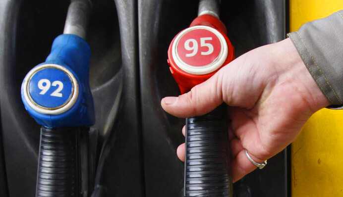 92-й бензин вместо 95-го: стоит ли экономить и чем это опасно для авто