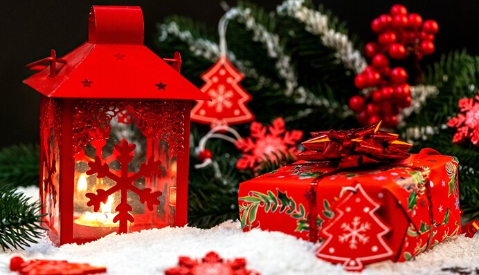 З Різдвом Христовим! Наймиліші вітання у прозі і віршах, святкові картинки