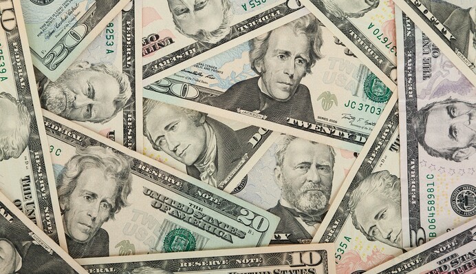 Курс доллара удастся удержать? Эксперт рассказал, чего ждать в начале 2023 года