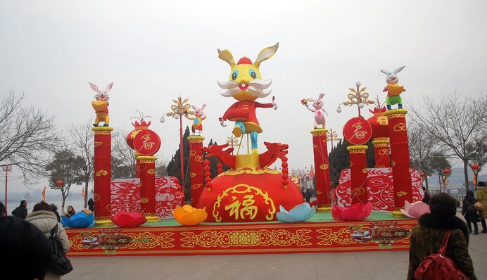 Душевные видеопоздравления с наступающим Новым 2023 годом Черного Водяного Кролика