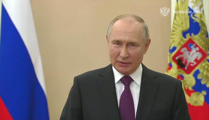 Вопрос в здоровье: Песков объяснил, почему Путин прячется от журналистов