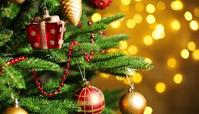 С Новым годом! Яркие поздравления для семьи и друзей