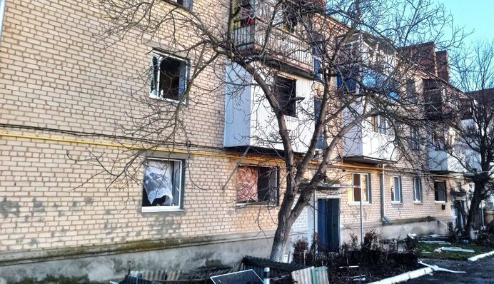 Повреждены более 100 зданий: фото и видео последствий ракетного удара по Очакову