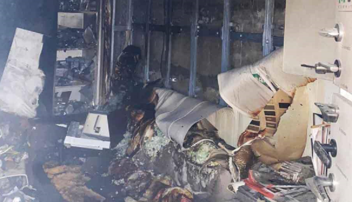 Вибухнули акумулятор і газовий балон: під Києвом сталося дві НП через відключення світла, фото