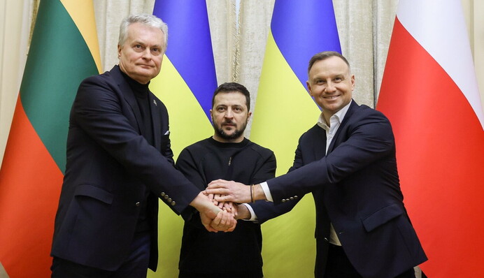 Зеленский встретился во Львове с президентами Польши и Литвы: фото и все подробности