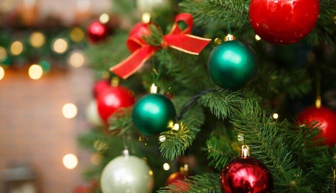 Вітаємо зі Старим Новим роком 2023 року: найкращі побажання у прозі та відео