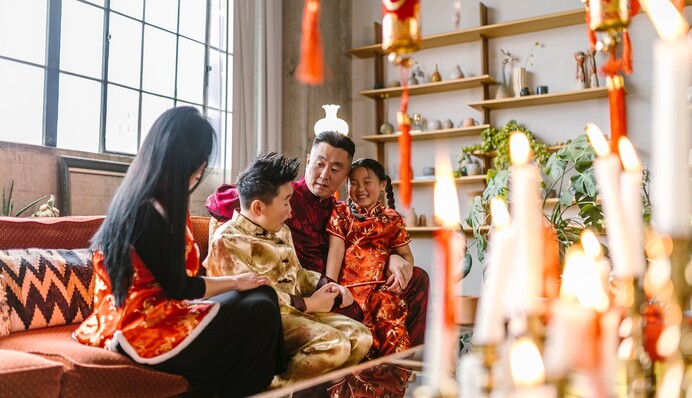 Китайский новый год 2023: как принято отмечать и что дарят на праздник