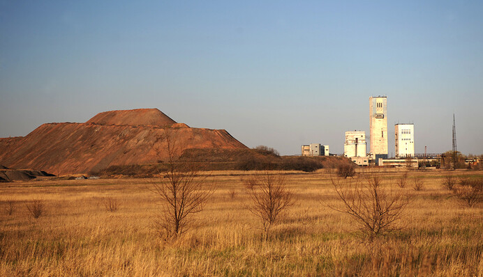 ВСУ ведут тяжелые бои за Угледар: видео штурма города оккупантами