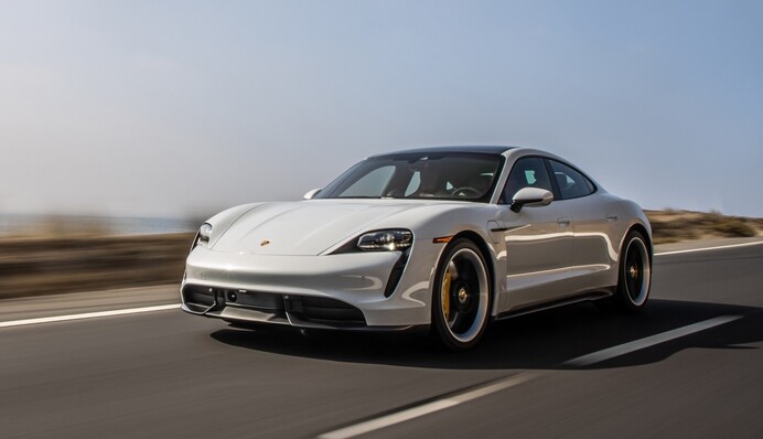 Респект дизайнерам: названо топ-10 найкрасивіших у світі електрокарів