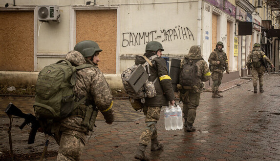 ЗСУ можуть залишити Бахмут вже за пару тижнів: військовий експерт назвав причину