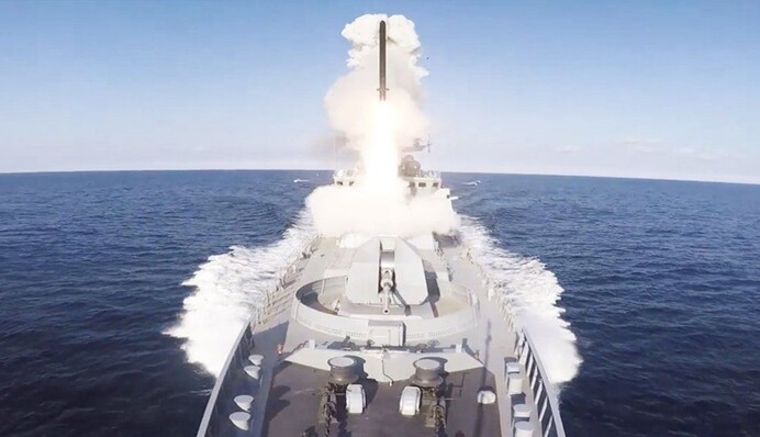 В России останавливают производство ракет "Калибр": журналист показал интересный документ