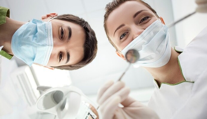 С Днем стоматолога! Красивые поздравления в стихах