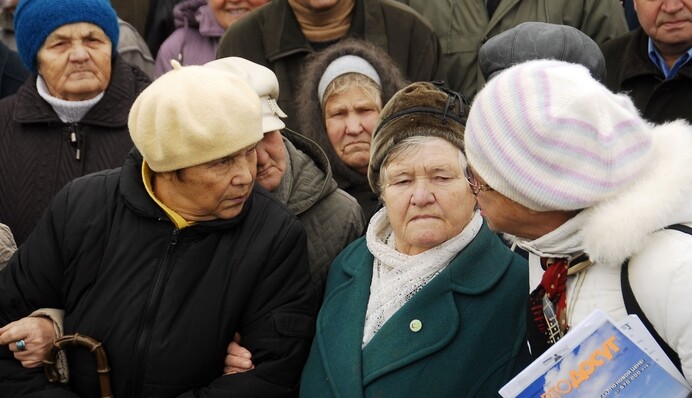 Россия сегодня выпустила на воздух пенсии свыше 8 миллионов своих граждан: во сколько обошелся удар 10 февраля
