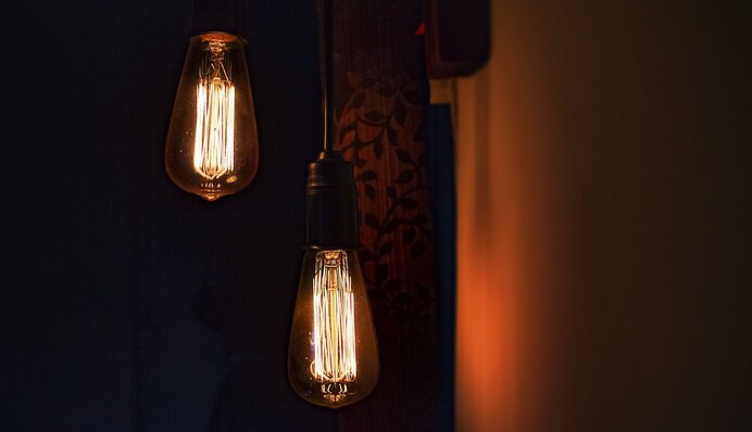 Что будет с отключениями света на выходные: в "Укрэнерго" дали прогноз