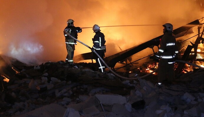 Одна из ракет попала в депо "Новой почты": фото и новые подробности удара по Харькову