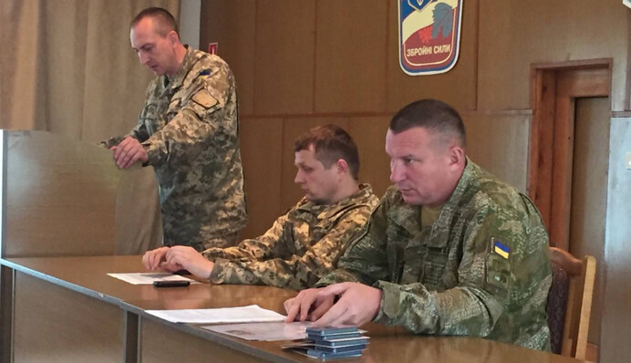 Доставка военнообязанных в военкомат: что надо знать на случай обысков