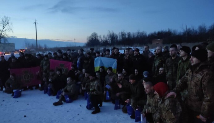 Россия заявила об обмене пленными с Украиной: более 100 человек вернулись