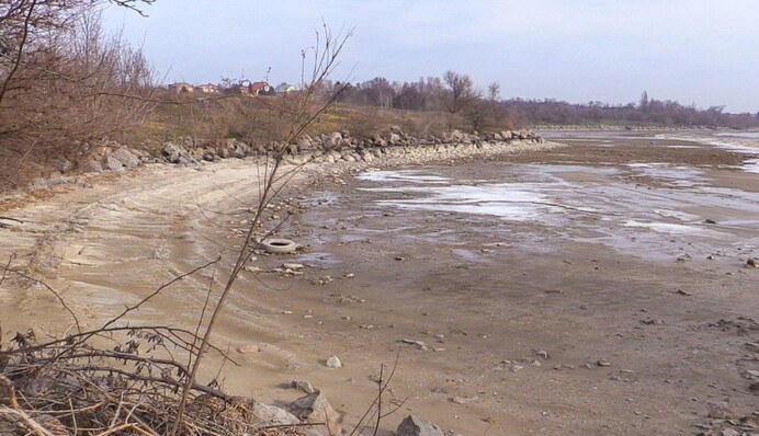 Это сделали россияне: в Каховском водохранилище возникла критическая ситуация