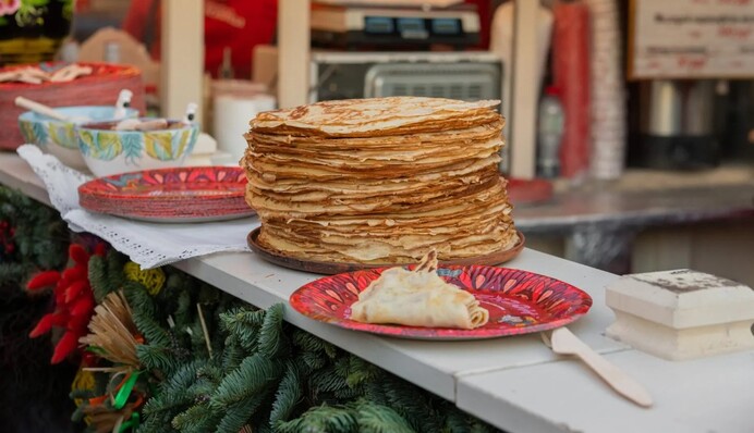 Красивые поздравления с Масленицей для семьи и друзей