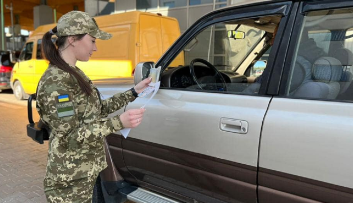 Еще одной категории граждан Украины разрешили выезд за рубеж